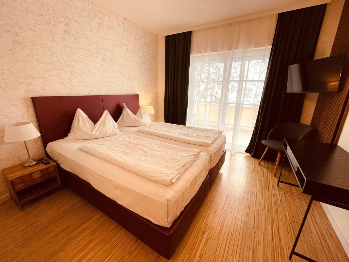 Gaestehaus Am Stadtpark Vocklabruck Ngoại thất bức ảnh