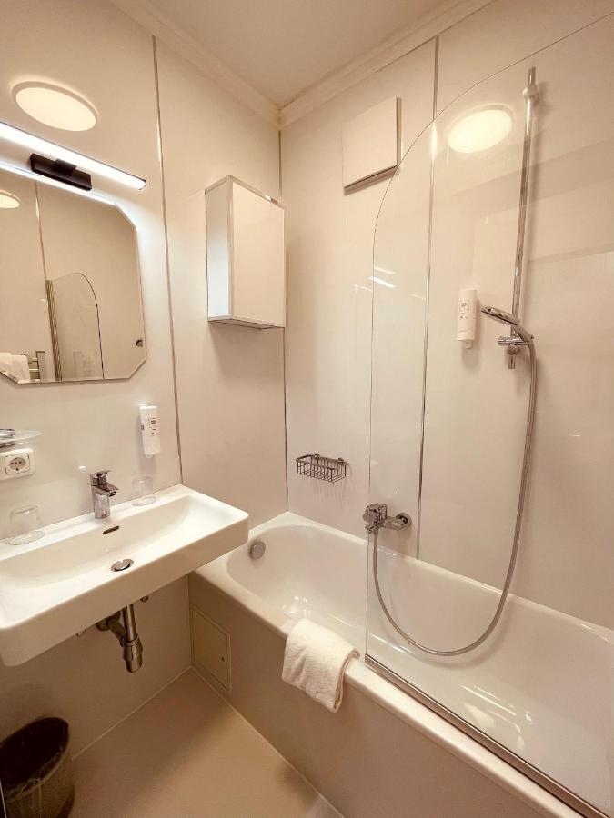Gaestehaus Am Stadtpark Vocklabruck Ngoại thất bức ảnh