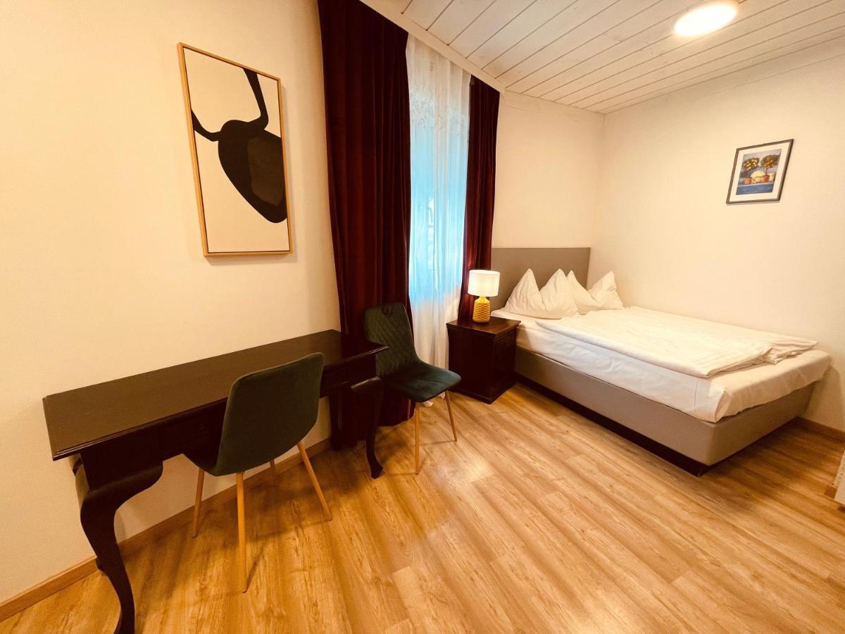 Gaestehaus Am Stadtpark Vocklabruck Ngoại thất bức ảnh